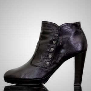 Nero Giardini Studded Heeled Ankle Boot